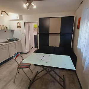 studio-cosy-tout-confort-gaillac-centre.midi-pyreneeshotels.com/