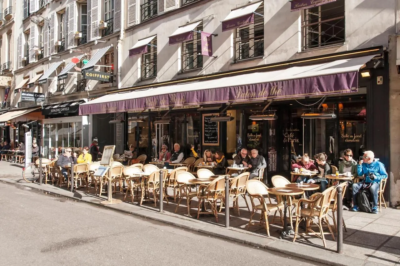 Paris Place Pantheon Apartment