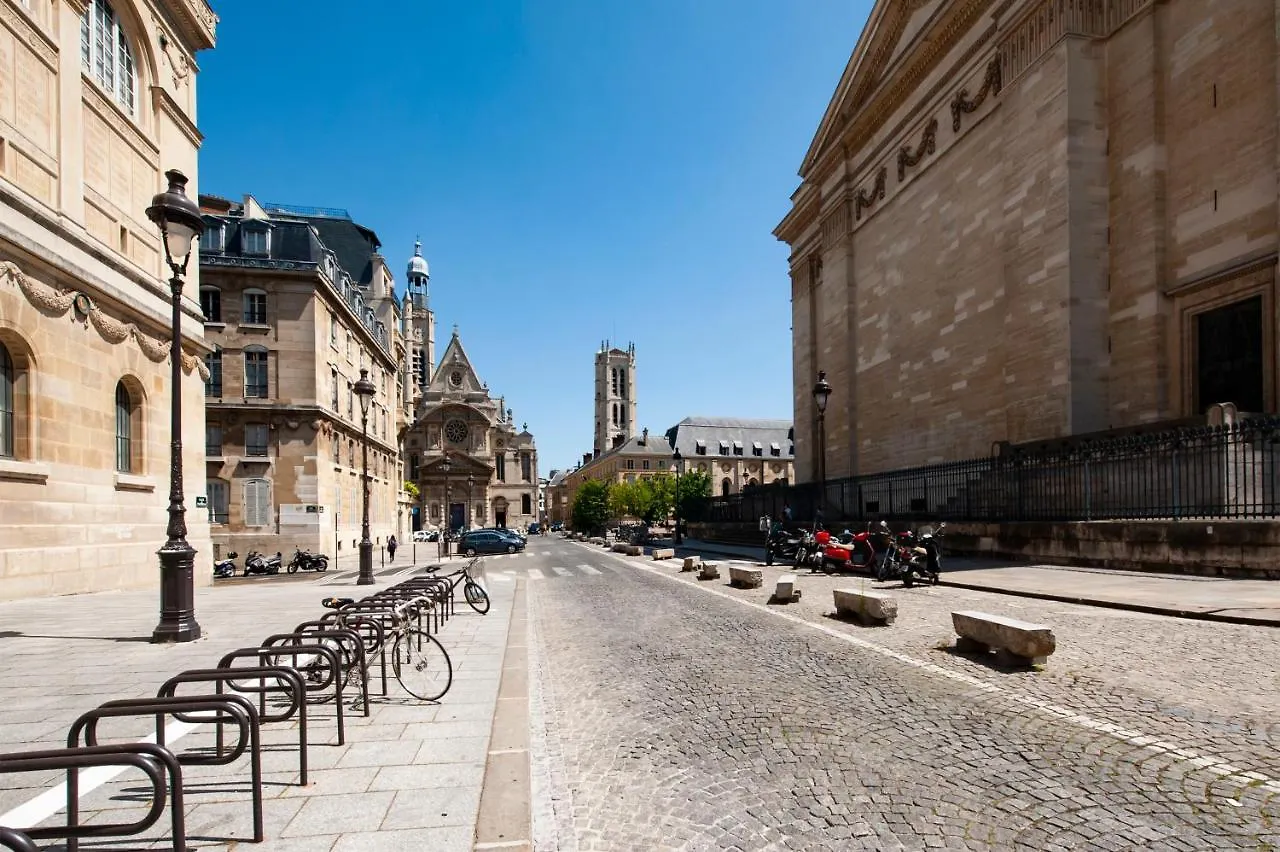 Paris Place Pantheon 0*,  France